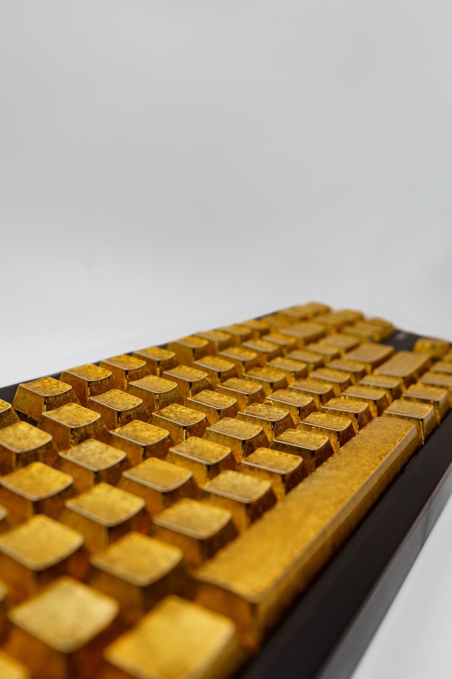 TypeHero Bling Edition GMK87-L Mechanical Keyboard with Clicky Blue Switches Безжична Механична Клавиатура