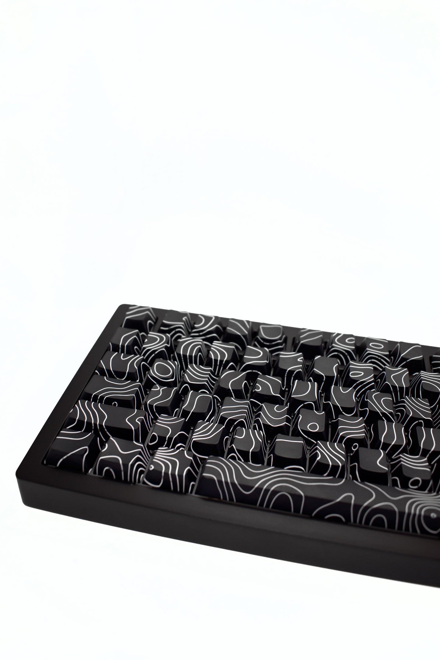 Monsgeek M1v5 x Akko Creamy Purple Pro / Akko Piano Pro v3 Linear (Pre-Built) 75% Aluminum Mechanical Keyboard (VIA) - TypeHero