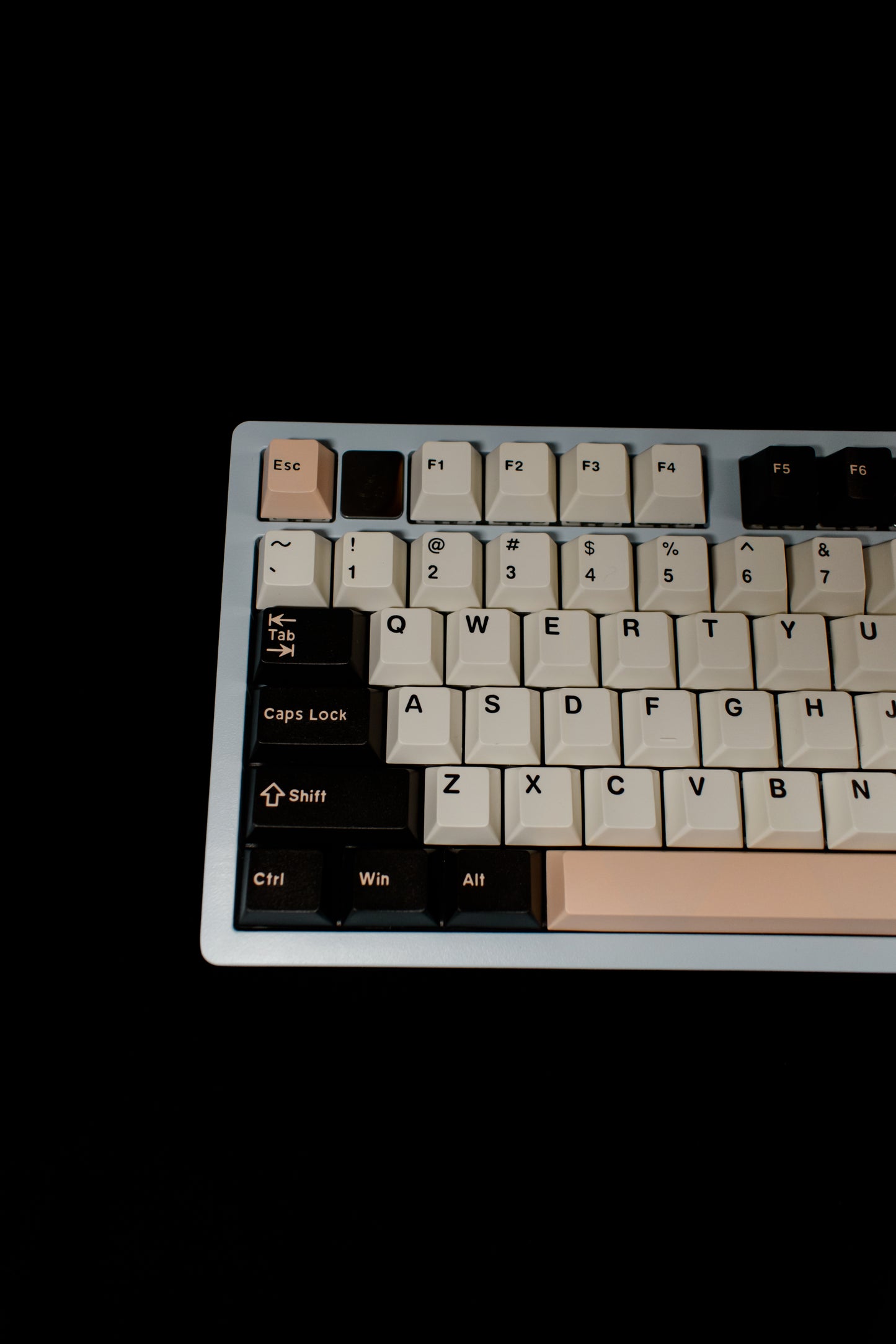 Leobog HI75 75% Компактна Алуминиева Механична Клавиатура с Линейни Суичове Gateron White Pro (Custom Built) - TypeHero