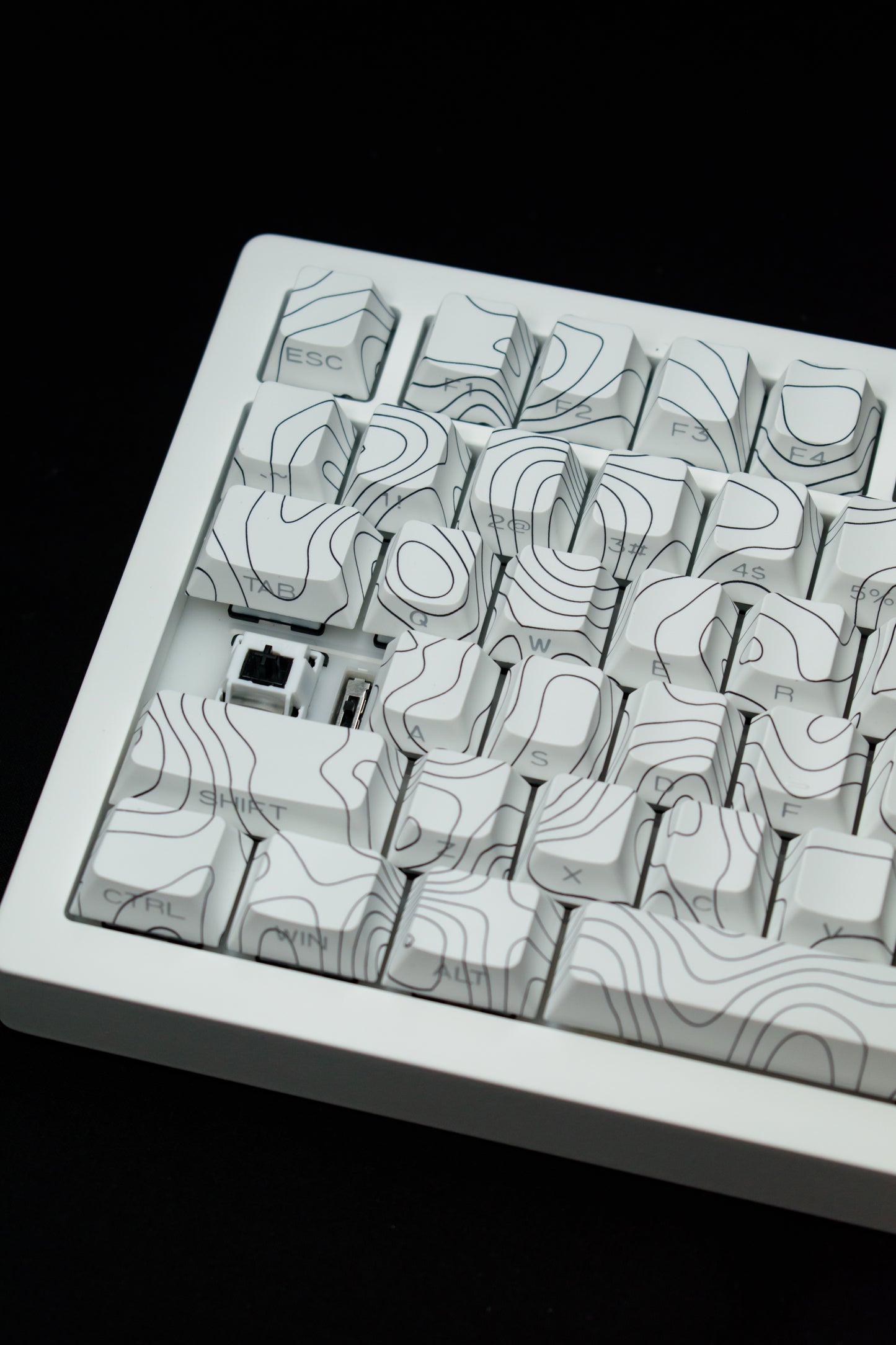 Monsgeek M1v5 x Akko Creamy Purple Pro / Akko Piano Pro v3 Linear (Pre-Built) 75% Aluminum Mechanical Keyboard (VIA) - TypeHero