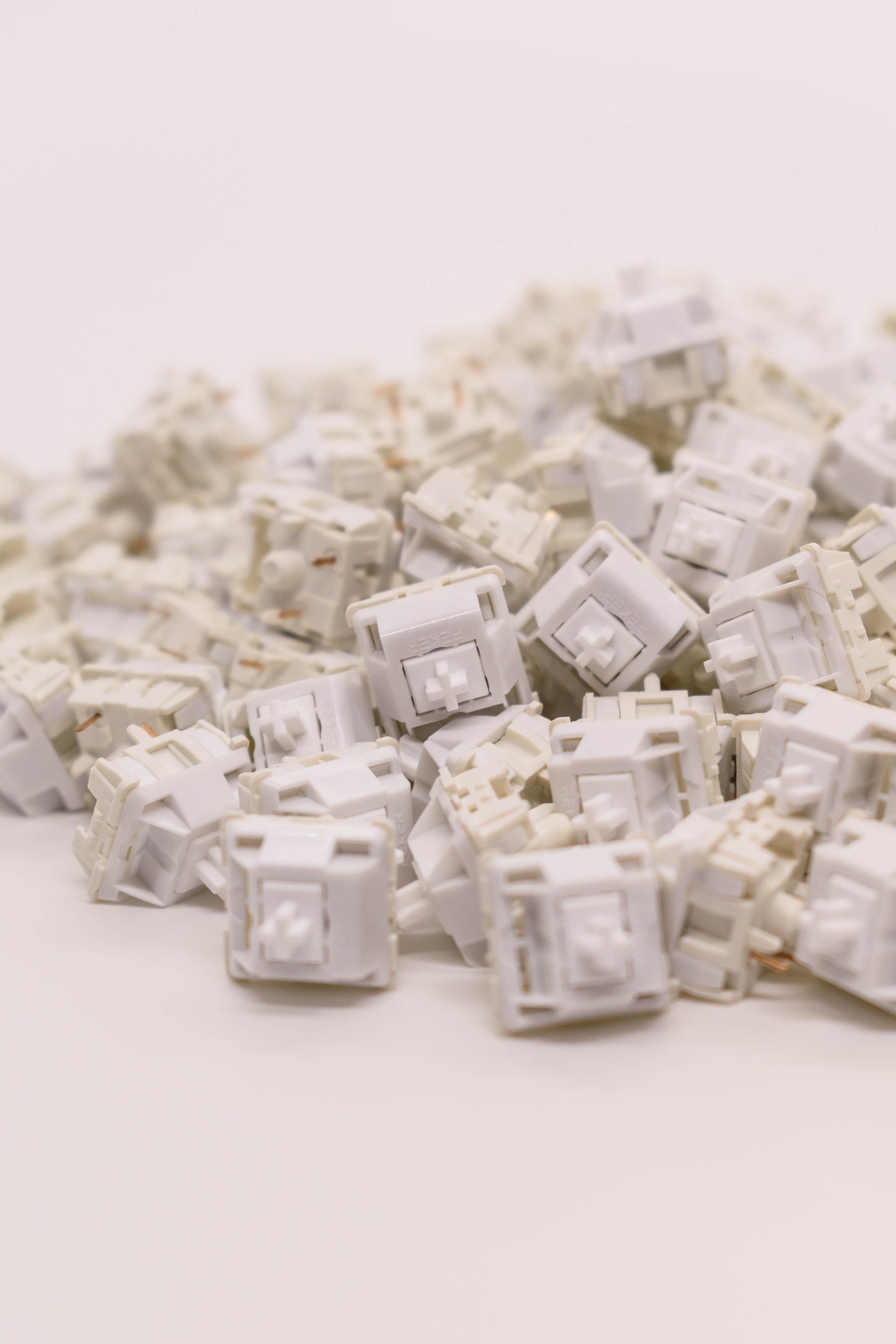 Feker White Marble Суичове за Механична Клавиатура 5-pin (10 броя) - TypeHero