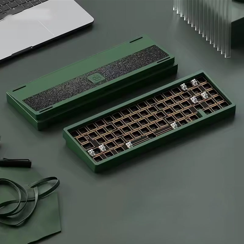 Lucky65 v2, 65% Компактна Алуминиева Основа за Механична Клавиатура Barebones (VIA) - TypeHero