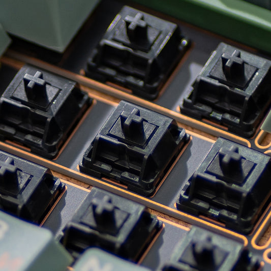 WS Wuque Studio x HMX Black Arowana Linear Switches Суичове за Механична Клавиатура Линейни (кутия x35 броя)