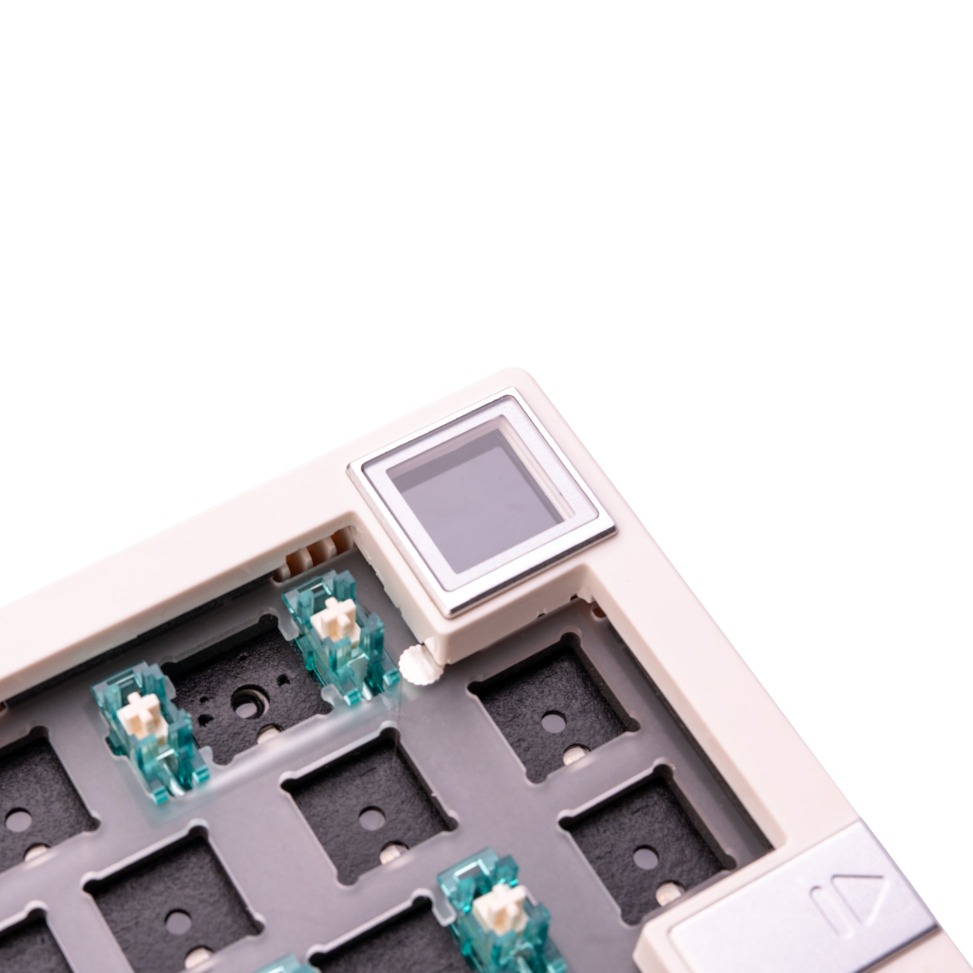 GMK67-S, 65% Компактна Механична Клавиатура с LCD Екран (VIA/QMK) - TypeHero