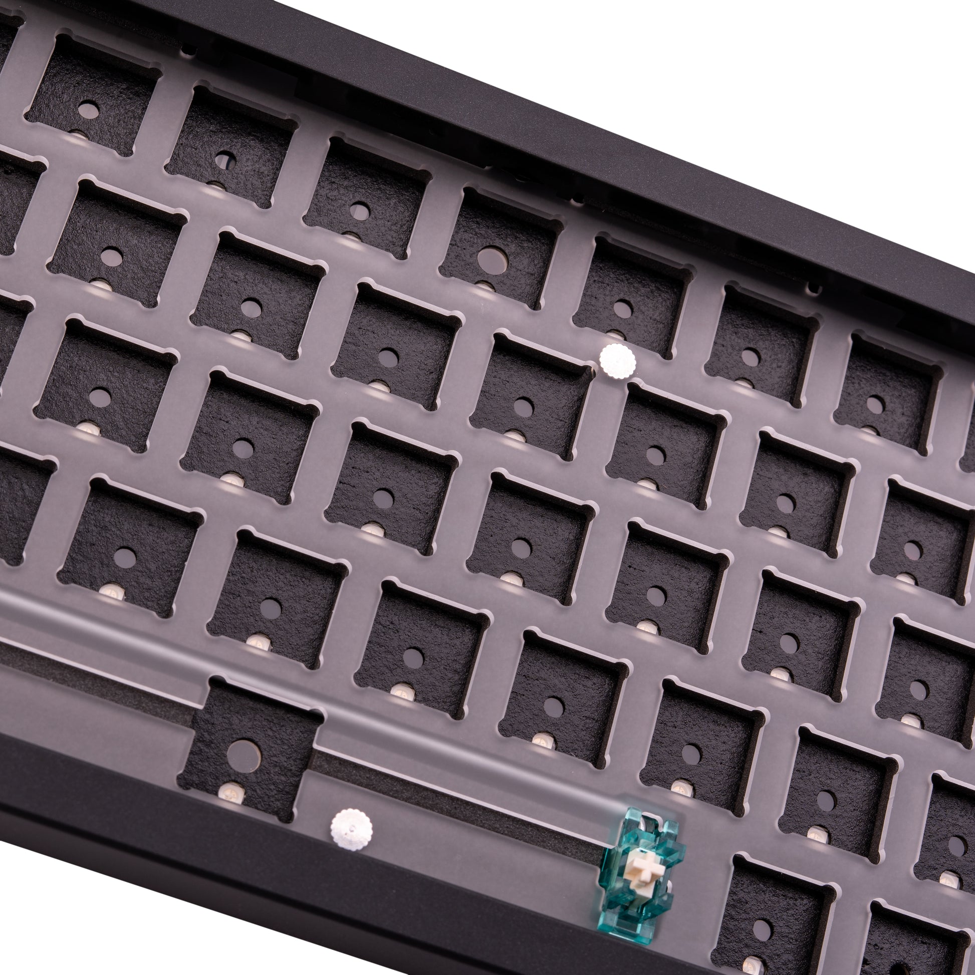 GMK67-S, 65% Компактна Механична Клавиатура с LCD Екран (VIA/QMK) - TypeHero