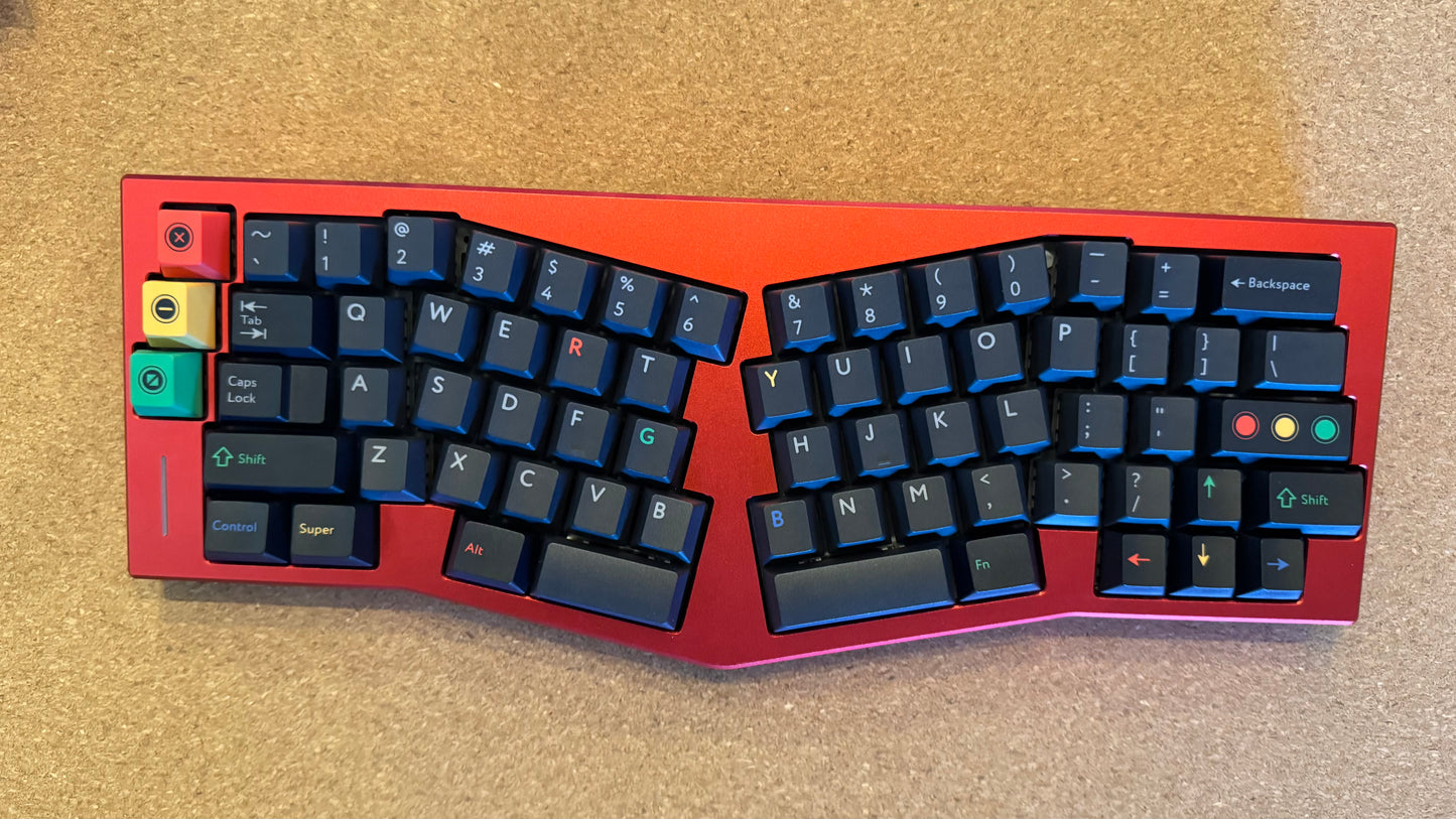 TypeHero Crimson Alice 65% Клавиатура (VIA)