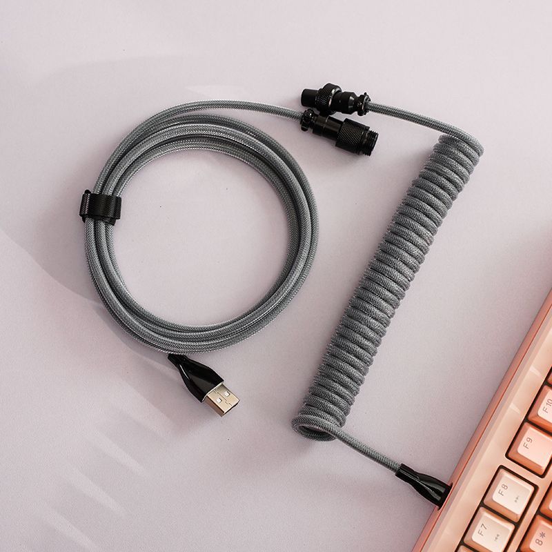 TypeHero Premium Coiled Навит Авиаторен Кабел USB-A към USB-C - TypeHero