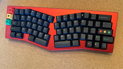 TypeHero Crimson Alice 65% Клавиатура (VIA)