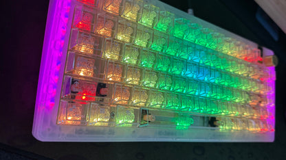 Glorious GMMK 3 75% Ice Gold Edition Компактна Механична Клавиатура с Прозрачно-Златен дизайн и Алуминиево Копче за Регулиране на Звука (Custom Built) - TypeHero