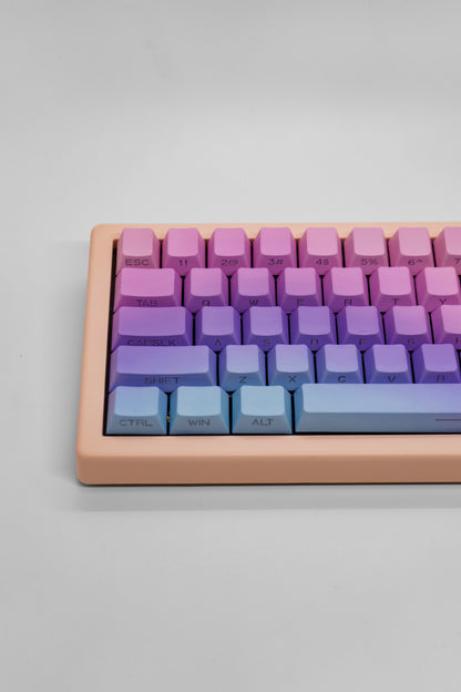 Pastel Rainbow GMK67 – Custom Механична Клавиатура с Volume Knob и Jerrzi Speed Silver Суичове