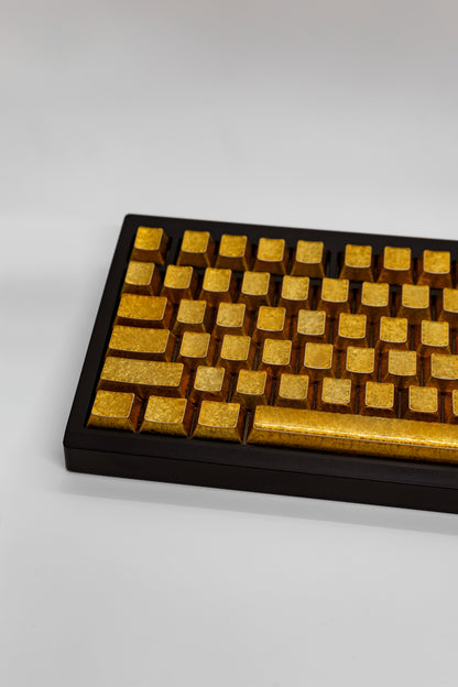 TypeHero Bling Edition GMK87 L – Механична Клавиатура с Clicky Blue Суичове