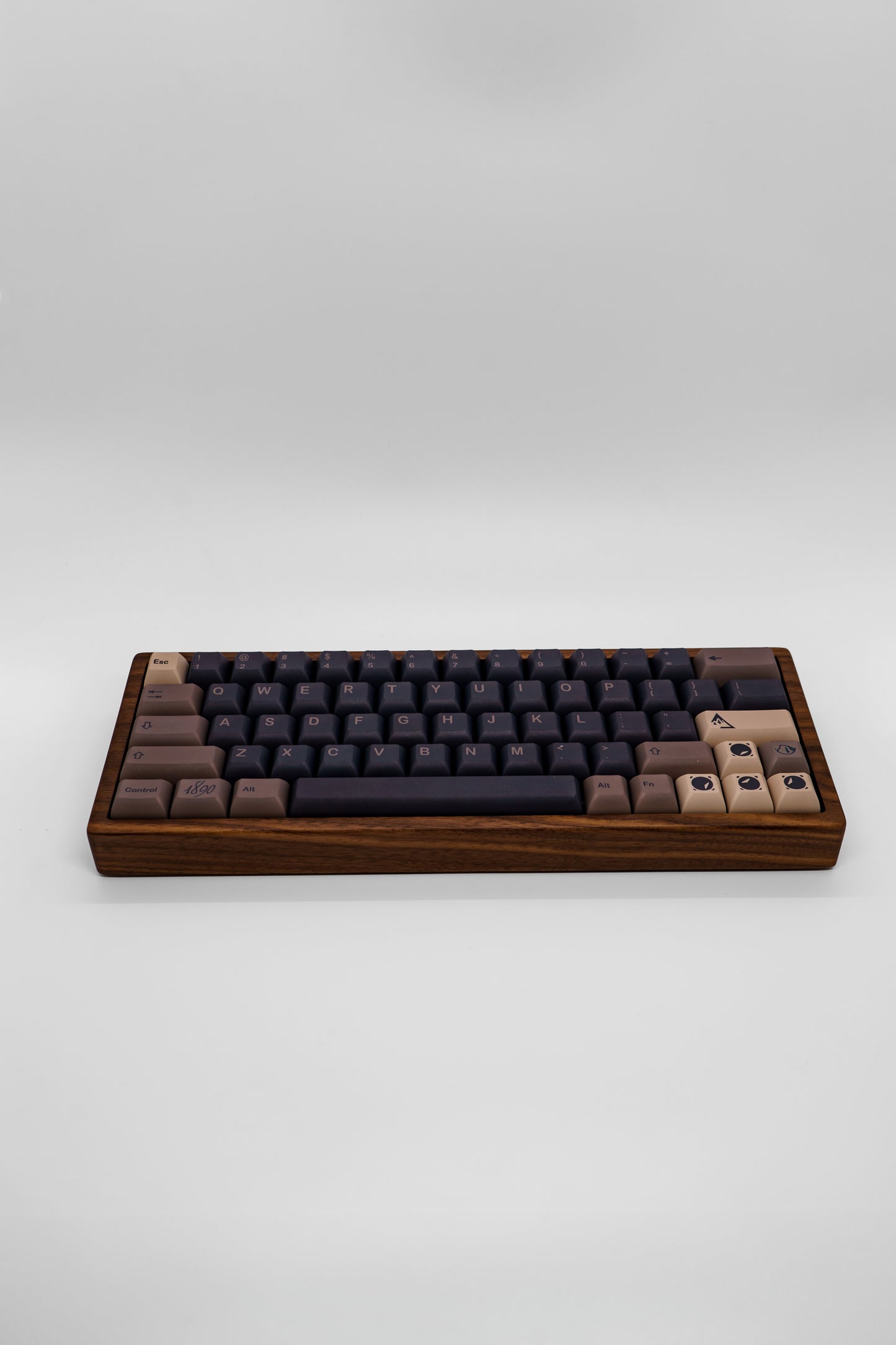 Walnut & Stone 60% HHKB Fully Custom Keyboard 64 Keys Fully Custom Built Mechanical Keyboard with HMX Hades v2 Linear Switches Механична Клавиатура с 64 Клавиша Изцяло Къстъм Сглобка (Custom Built) с Линейни Суичове