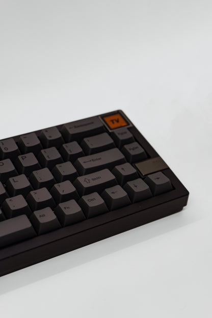 Shadow GMK67‑S 65% Механична Клавиатура с LCD Screen (Jerrzi Speed Silver Linear)