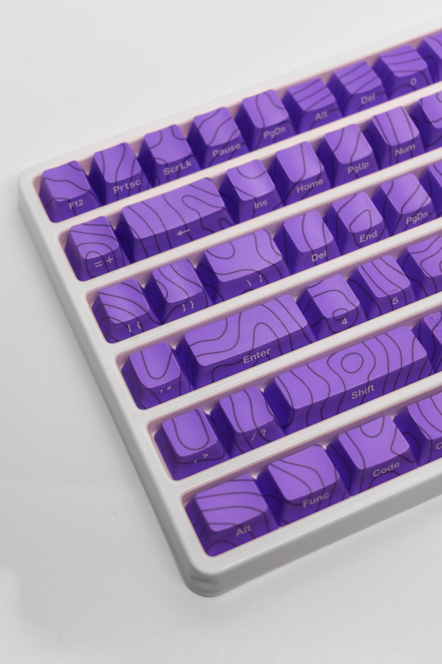 Purple Topographic Keycaps Shine-Through Gaming Edition ОЕМ Профил - TypeHero