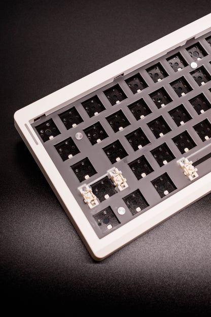 GMK61 60% Компактна Механична Основа за Клавиатура (Barebones) - TypeHero