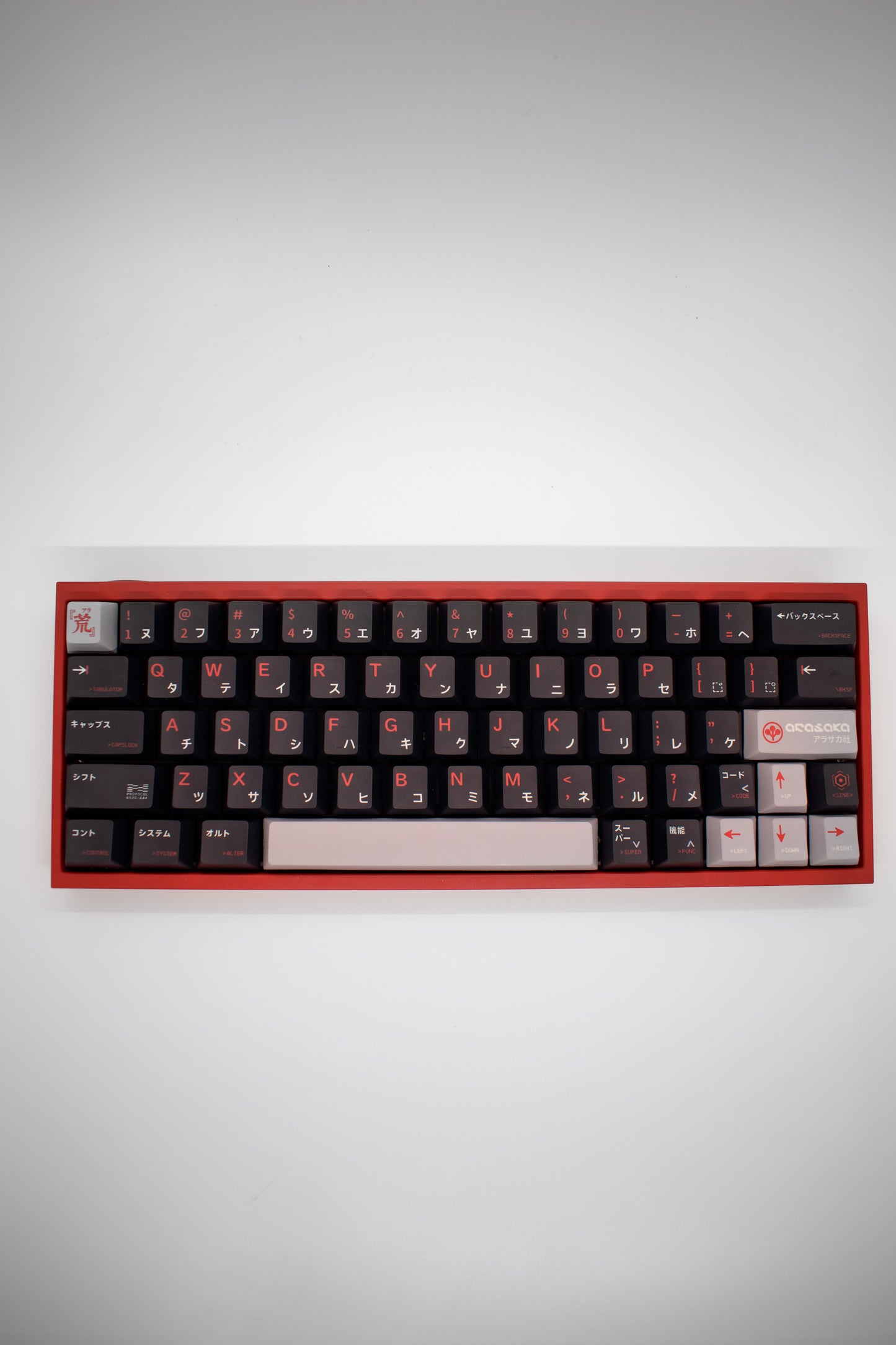 Dark Cyberpunk Japan 60% Tofu60 Redux Red Fully Custom Keyboard 64 Keys Изцяло Къстъм Сглобка на 60% Механична Клавиатура с 64 Клавиша (Custom Built)