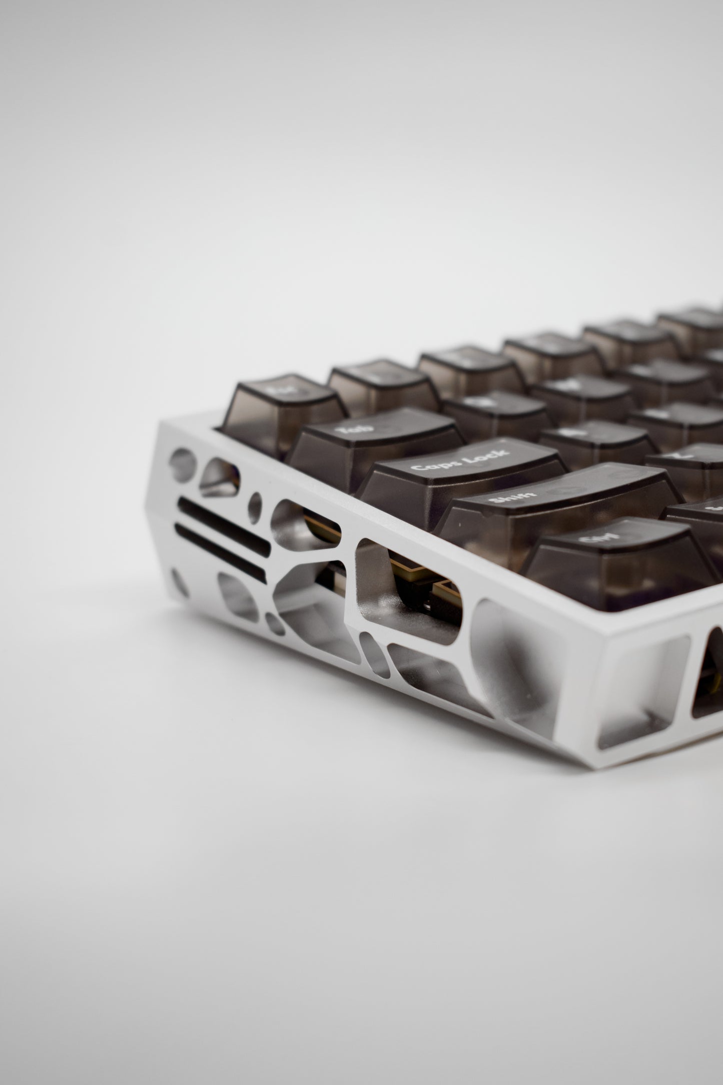 Moon Walker 60% 64 Keys Fully Custom Built Aluminum Mechanical Keyboard Изцяло Къстъм Сглобена Механична Алуминиева Клавиатура (Custom Built)