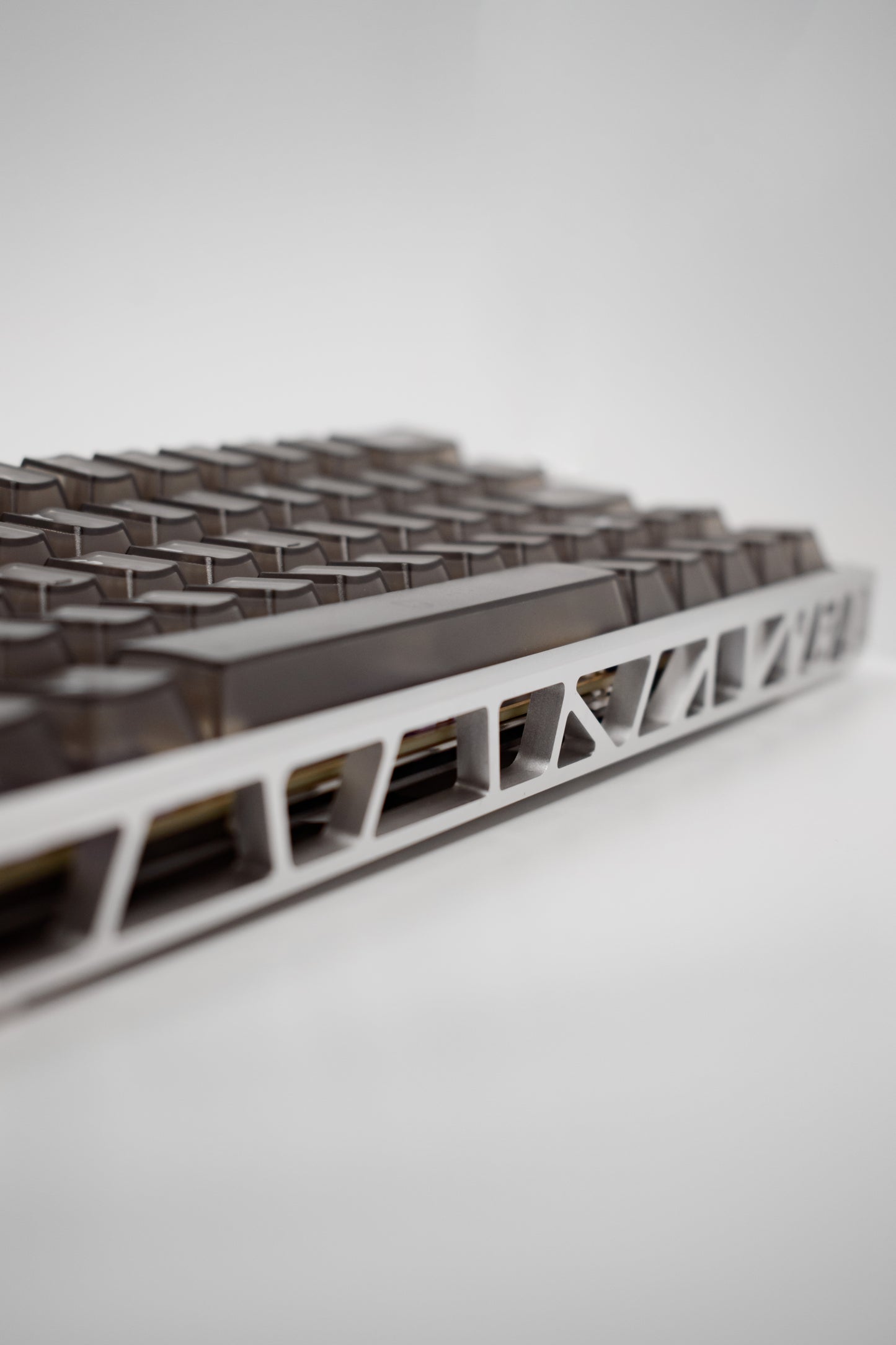 Moon Walker 60% 64 Keys Fully Custom Built Aluminum Mechanical Keyboard Изцяло Къстъм Сглобена Механична Алуминиева Клавиатура (Custom Built)