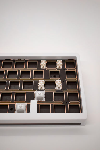 Nut65 65% Aluminum Mechanical Keyboard Kit Алуминиева Клавиатура (Barebones) - TypeHero