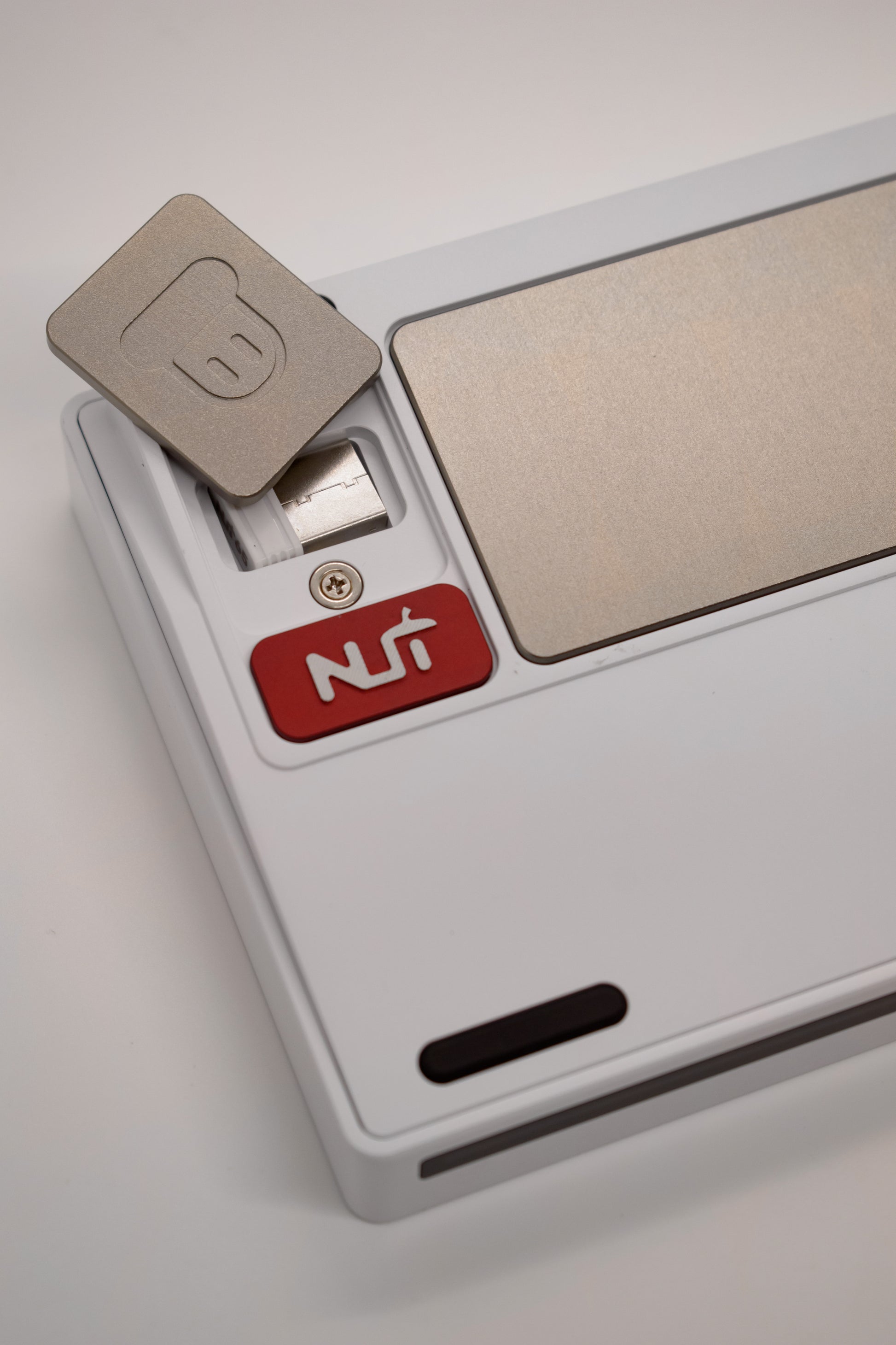 Nut65 65% Aluminum Mechanical Keyboard Kit Алуминиева Клавиатура (Barebones) - TypeHero