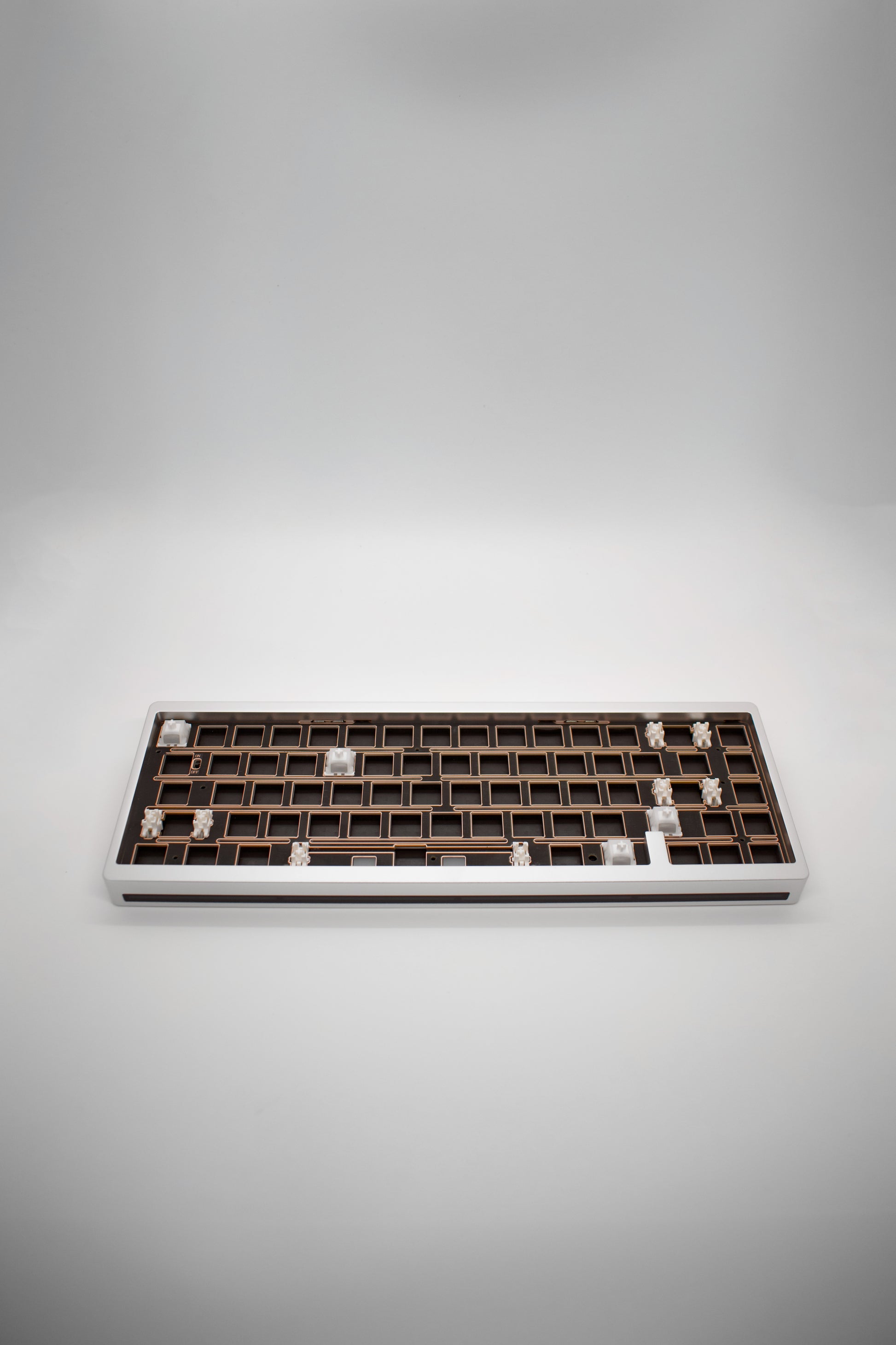 Nut65 65% Aluminum Mechanical Keyboard Kit Алуминиева Клавиатура (Barebones) - TypeHero