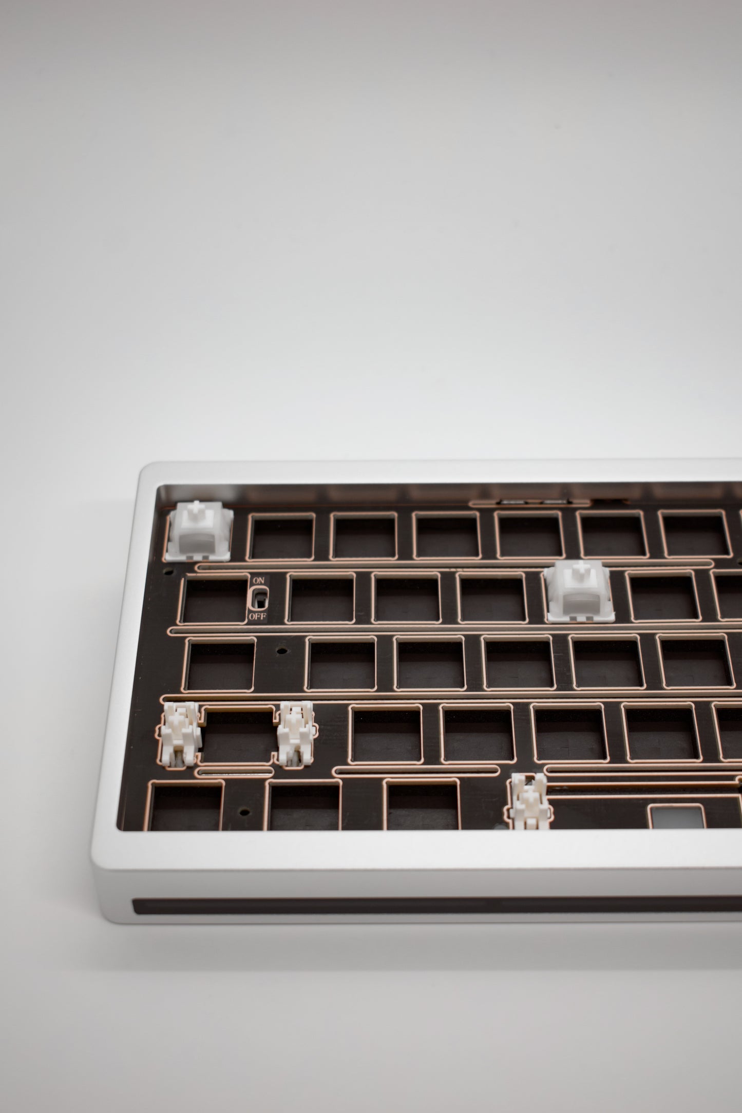 Nut65 65% Aluminum Mechanical Keyboard Kit Алуминиева Клавиатура (Barebones) - TypeHero