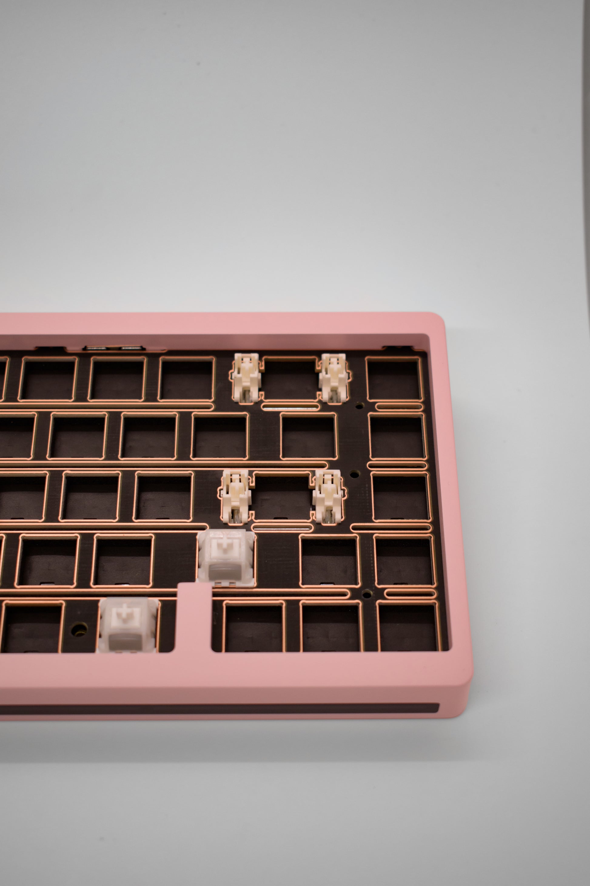 Nut65 65% Aluminum Mechanical Keyboard Kit Алуминиева Клавиатура (Barebones) - TypeHero