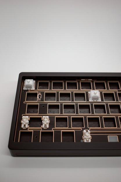 Nut65 65% Aluminum Mechanical Keyboard Kit Алуминиева Клавиатура (Barebones) - TypeHero
