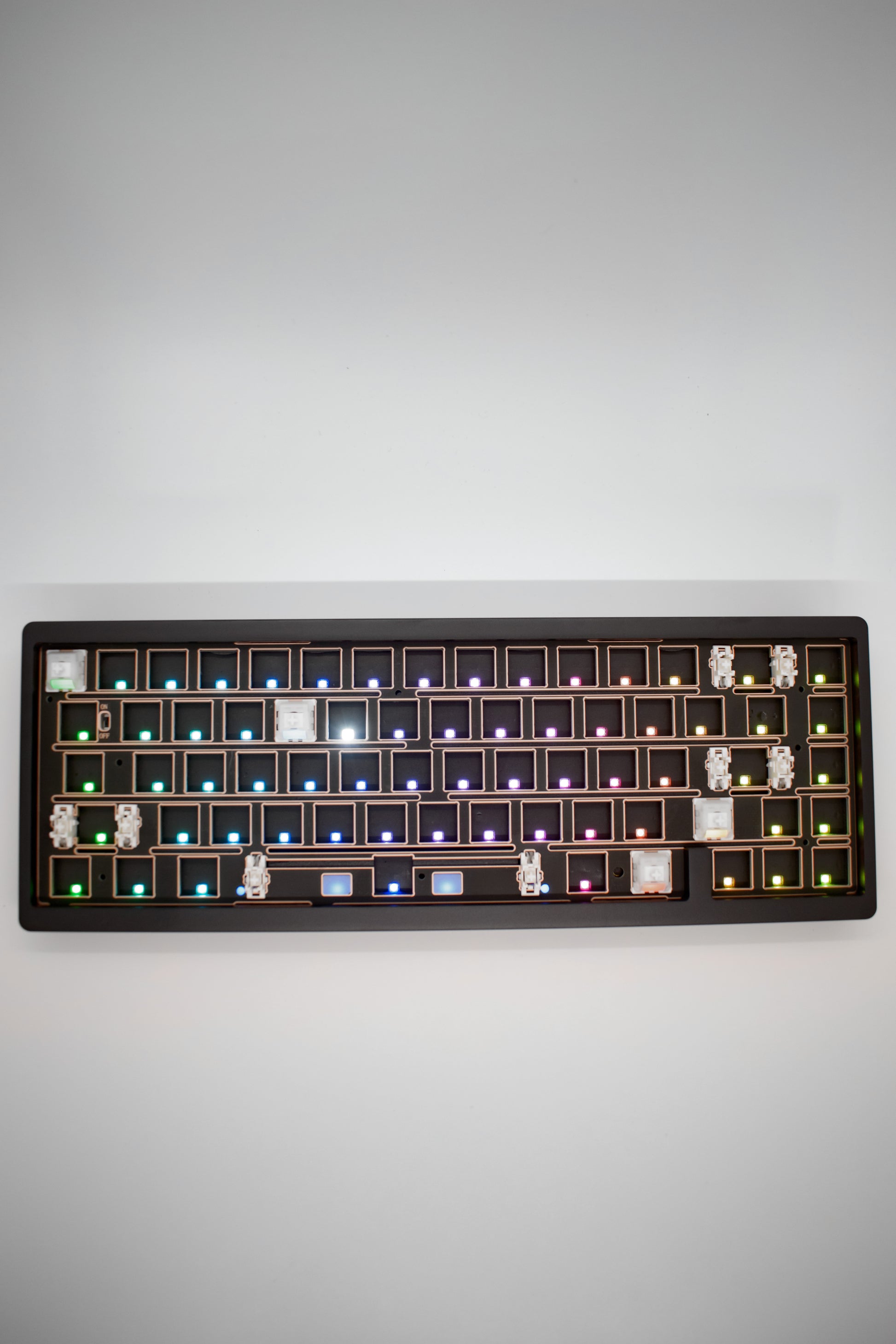 Nut65 65% Aluminum Mechanical Keyboard Kit Алуминиева Клавиатура (Barebones) - TypeHero