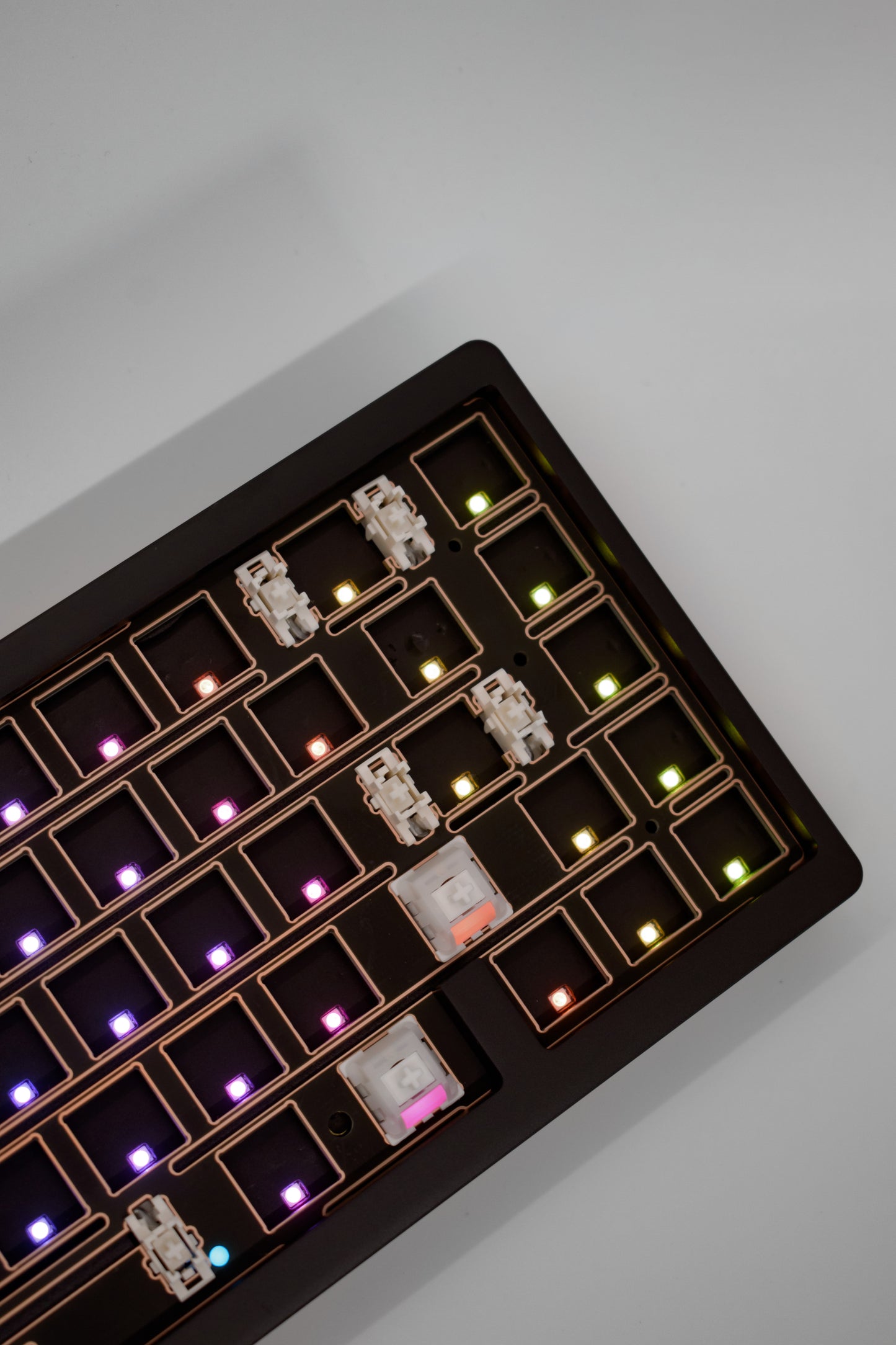 Nut65 65% Aluminum Mechanical Keyboard Kit Алуминиева Клавиатура (Barebones) - TypeHero