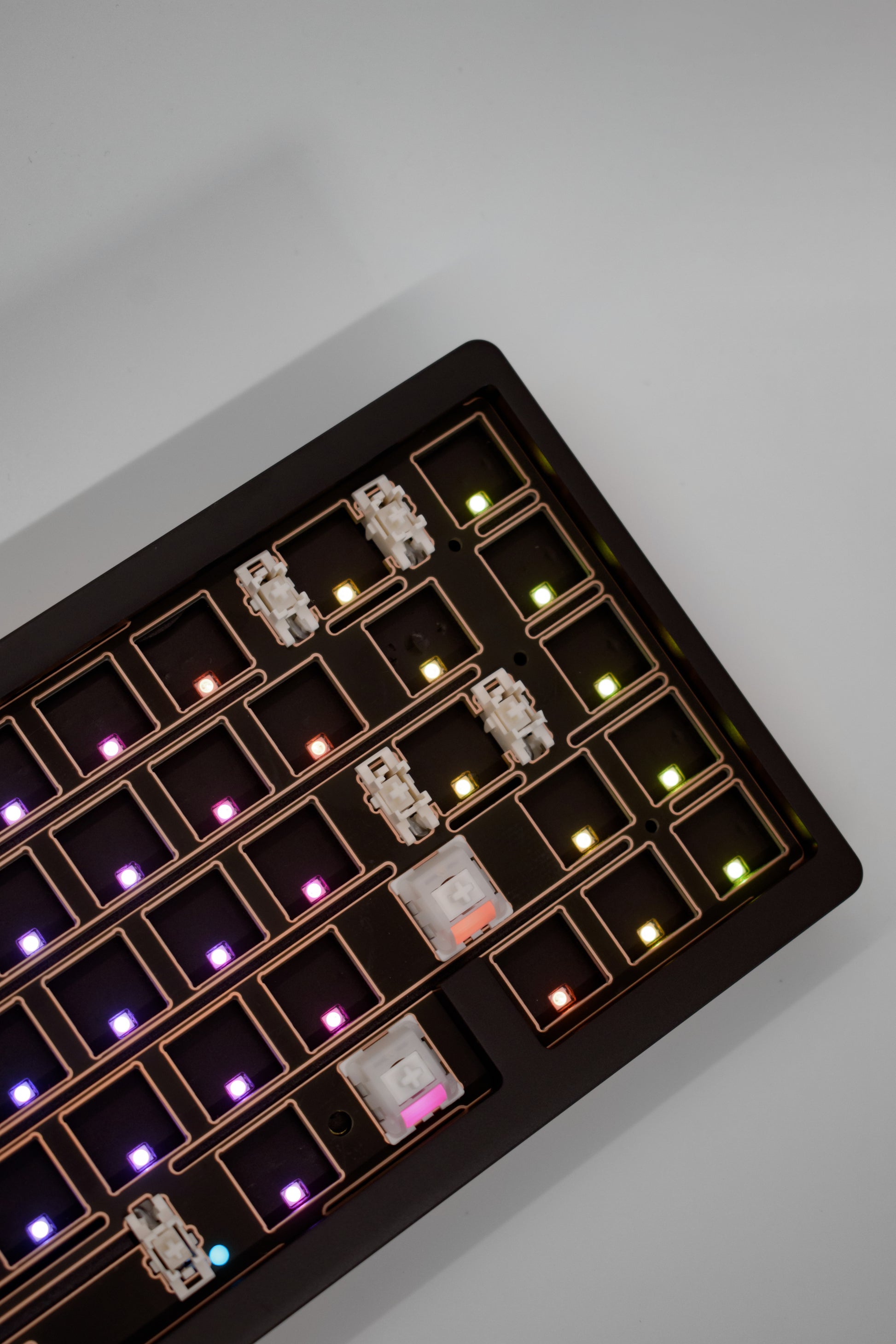 Nut65 65% Aluminum Mechanical Keyboard Kit Алуминиева Клавиатура (Barebones) - TypeHero