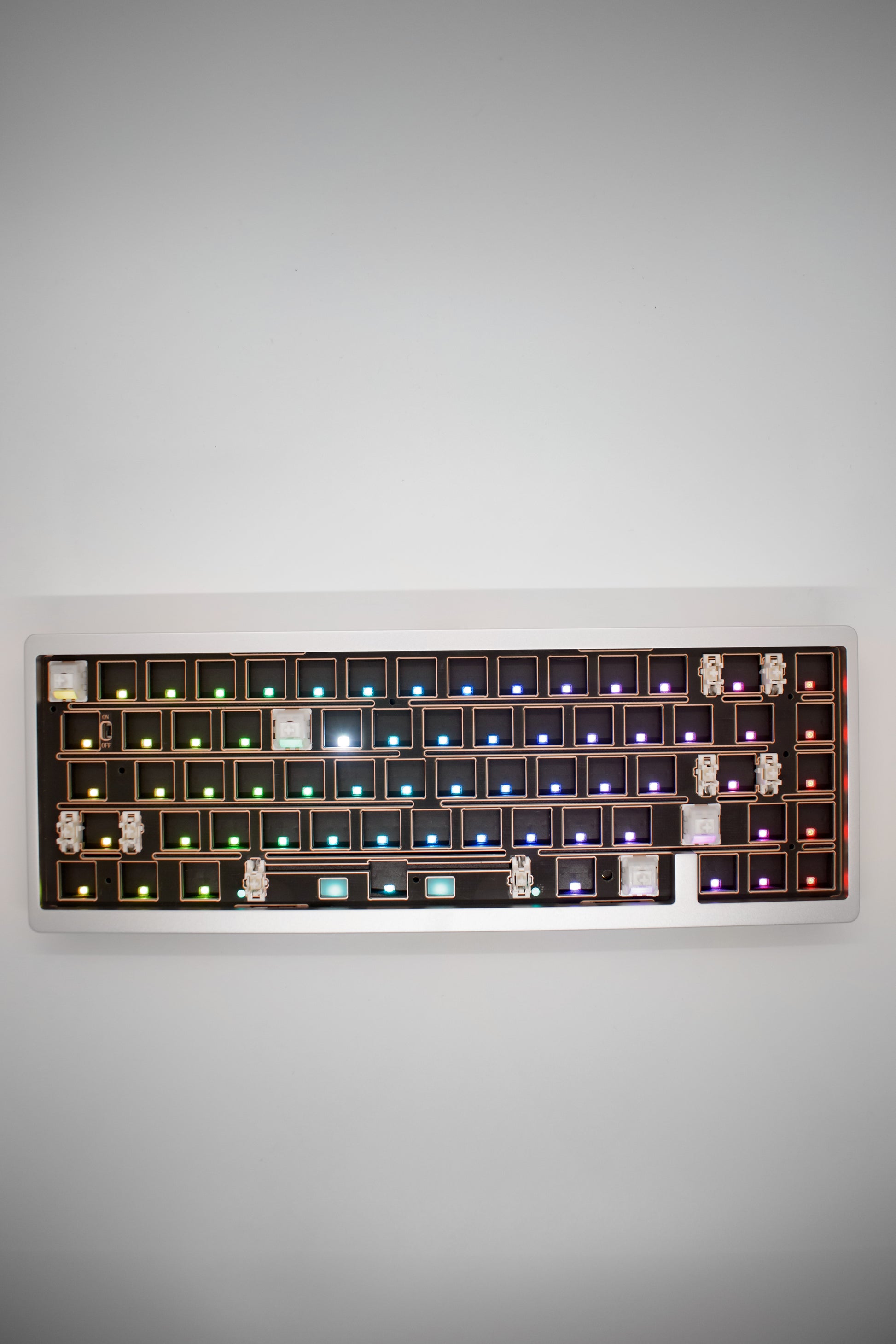 Nut65 65% Aluminum Mechanical Keyboard Kit Алуминиева Клавиатура (Barebones) - TypeHero
