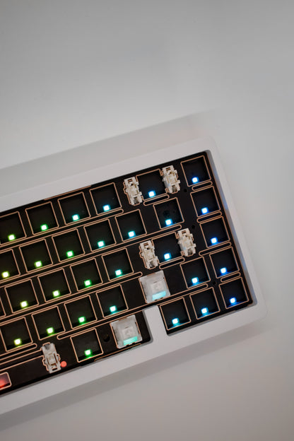 Nut65 65% Aluminum Mechanical Keyboard Kit Алуминиева Клавиатура (Barebones) - TypeHero