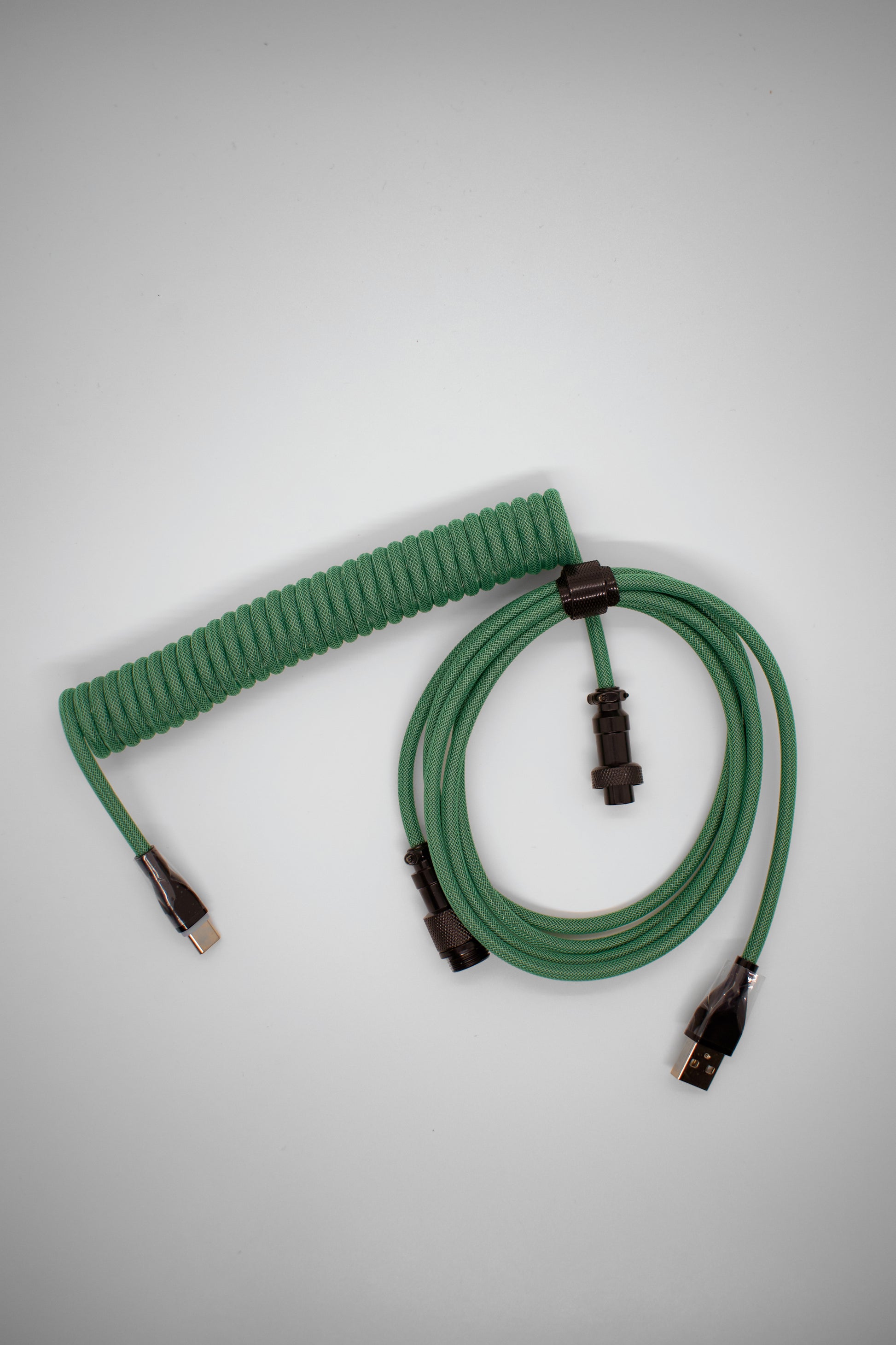 TypeHero Premium Coiled Навит Авиаторен Кабел USB-A към USB-C - TypeHero