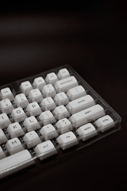 Black on White SA Profile Keycaps Капачки за Механична Клавиатура - TypeHero
