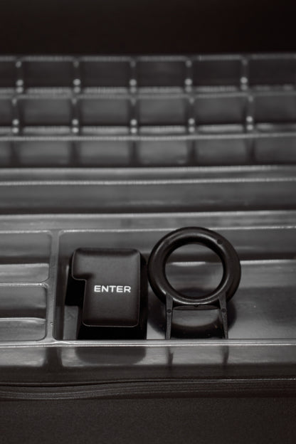 Black on White SA Profile Keycaps Капачки за Механична Клавиатура - TypeHero