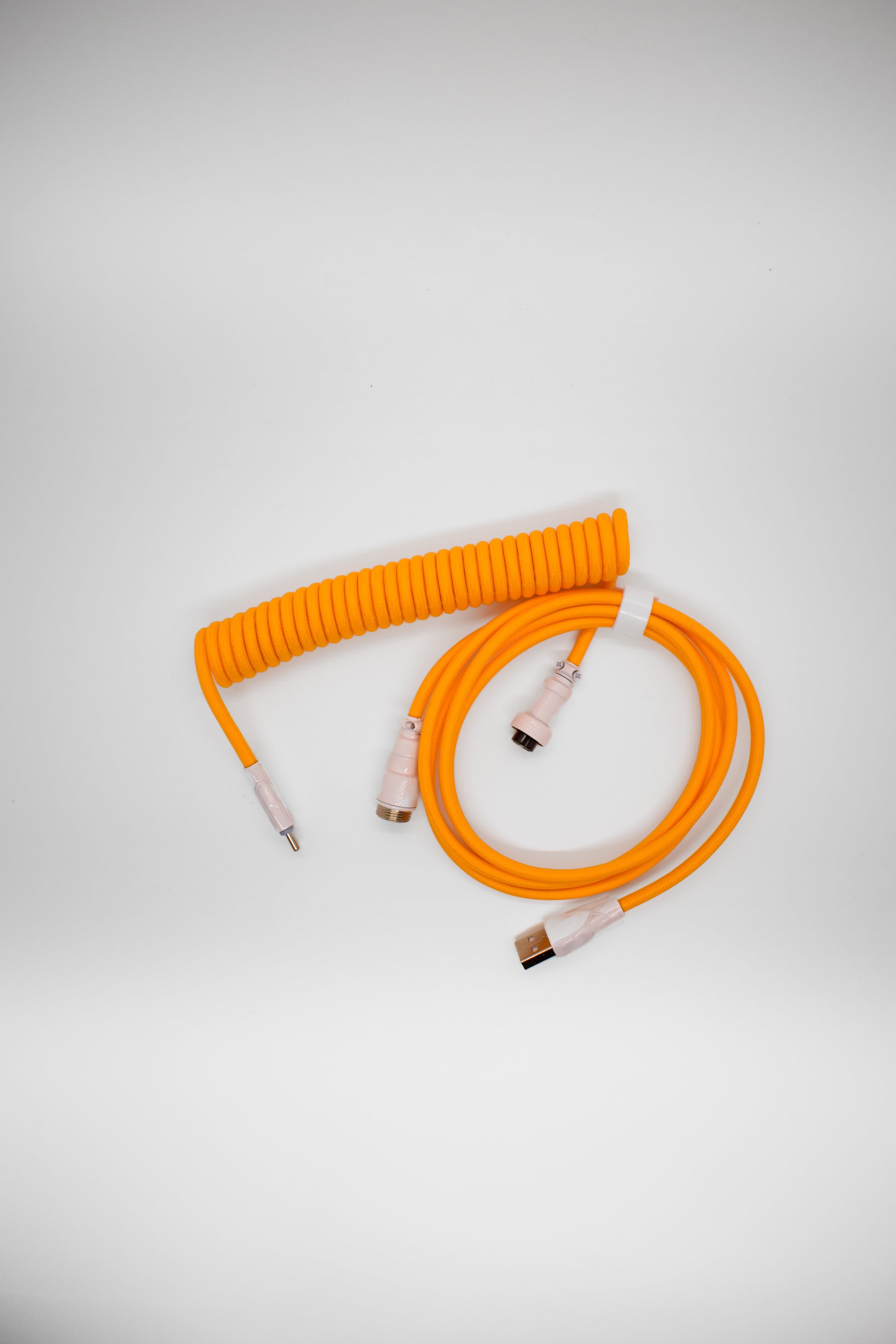 TypeHero Premium Coiled Навит Авиаторен Кабел USB-A към USB-C - TypeHero