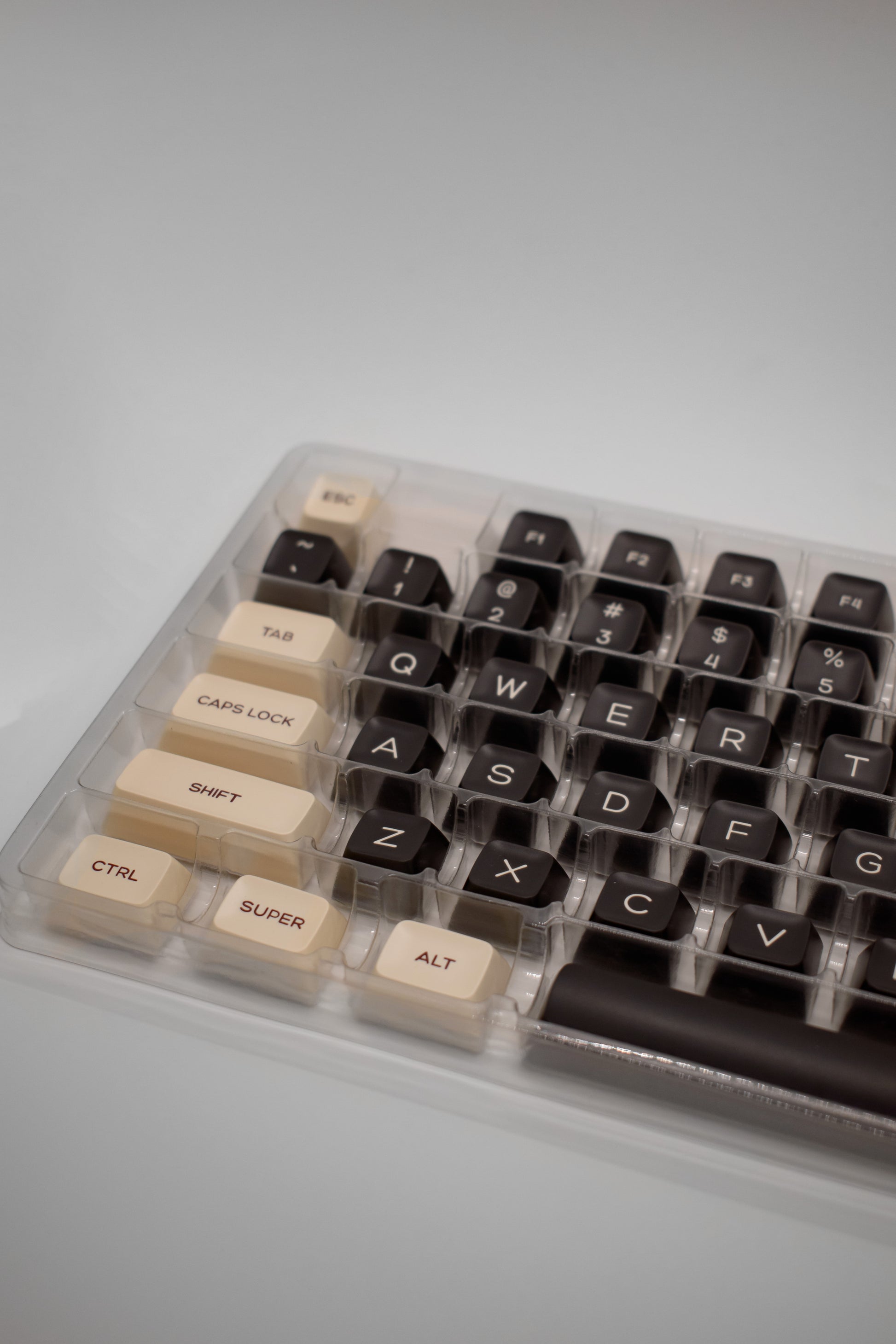 Rome SA Profile Keycaps Капачки за Механична Клавиатура - TypeHero