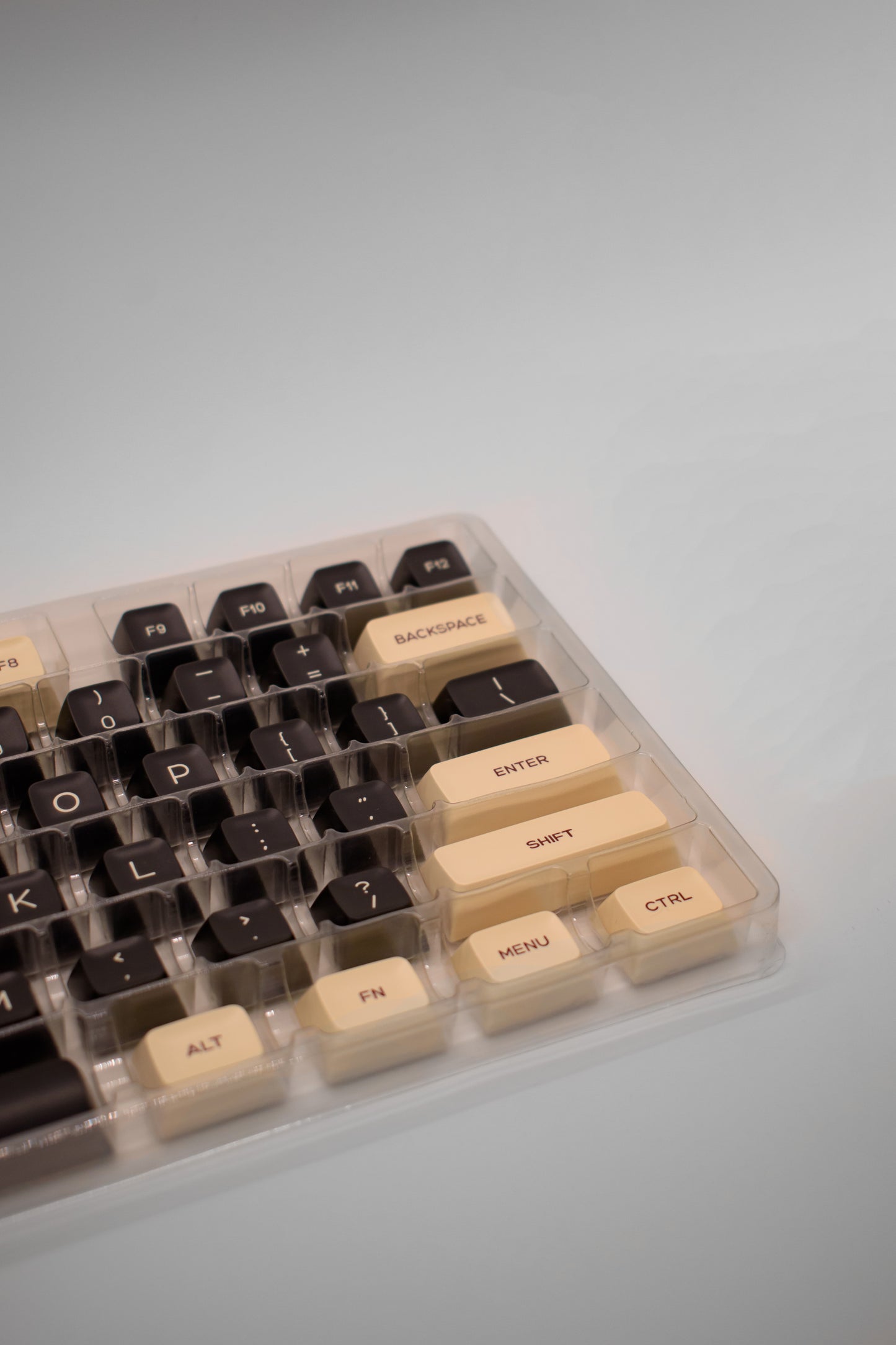 Rome SA Profile Keycaps Капачки за Механична Клавиатура - TypeHero