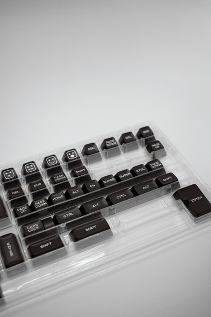 White on Black SA Profile Keycaps Капачки за Механична Клавиатура - TypeHero