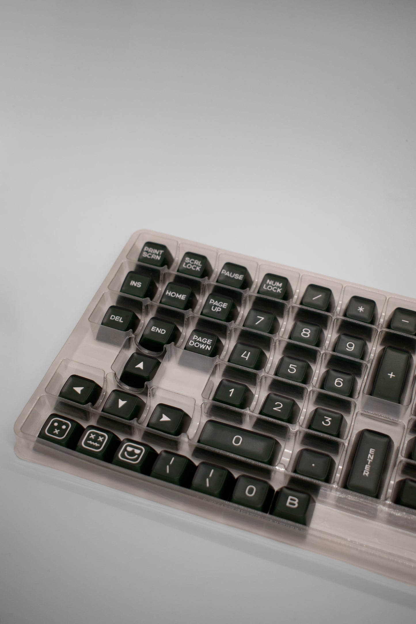 Emerald Green SA Profile Keycaps Капачки за Механична Клавиатура - TypeHero