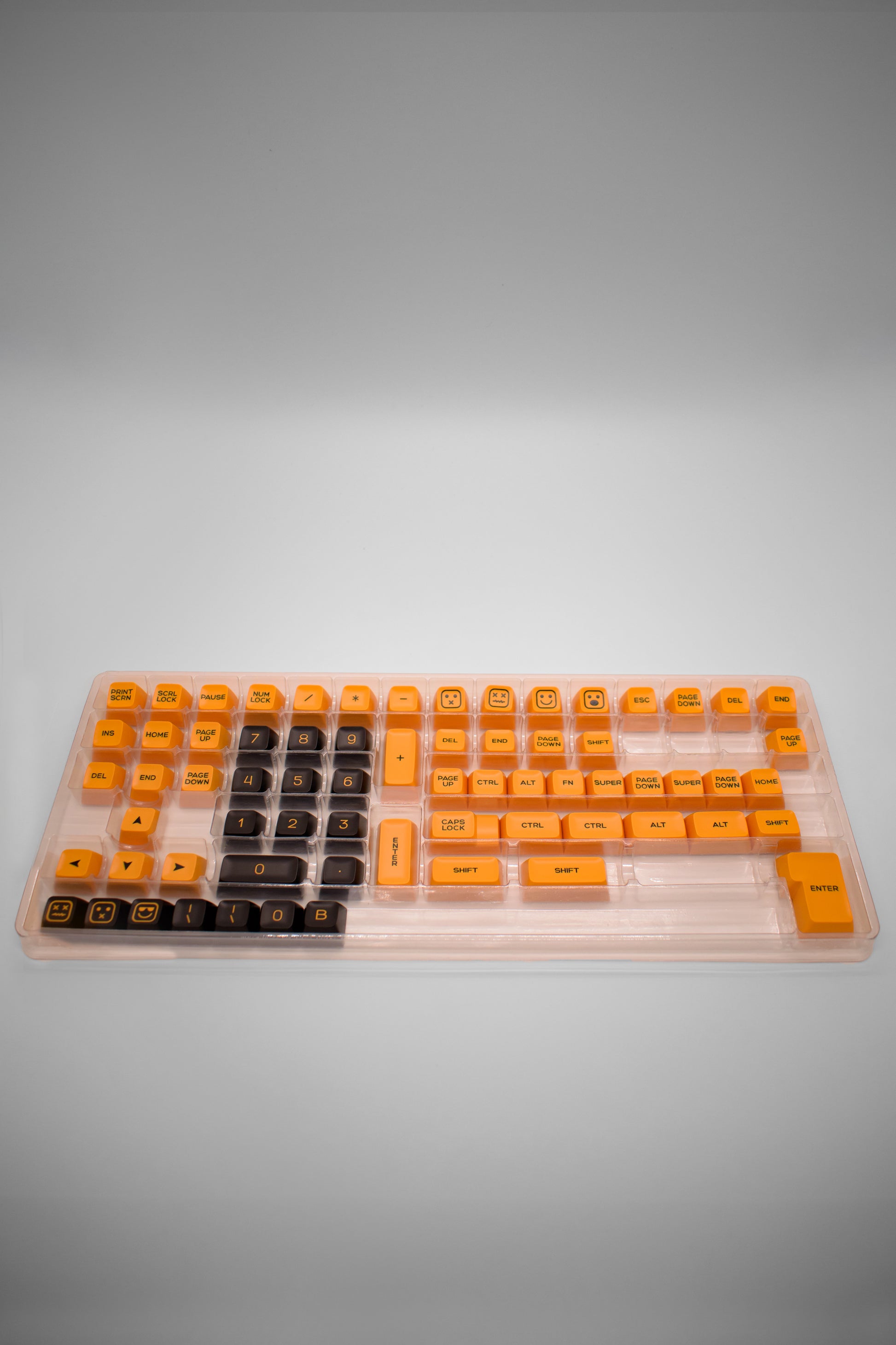 Black and Yellow SA Profile Keycaps Капачки за Механична Клавиатура - TypeHero