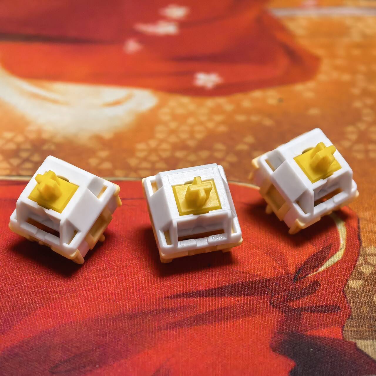 HMX Honey Linear Switches 90 броя