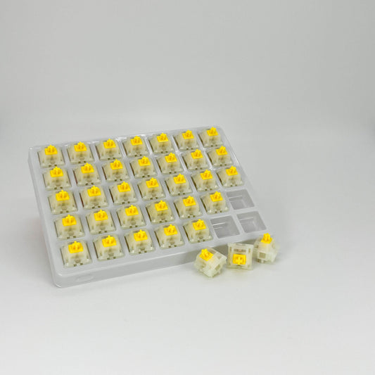 Gateron G Pro Milky Yellow (35 броя в кутия) Суичове за Механична Клавиатура 5-pin